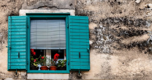 תיקון תריסים חשמליים יצאת צדיק